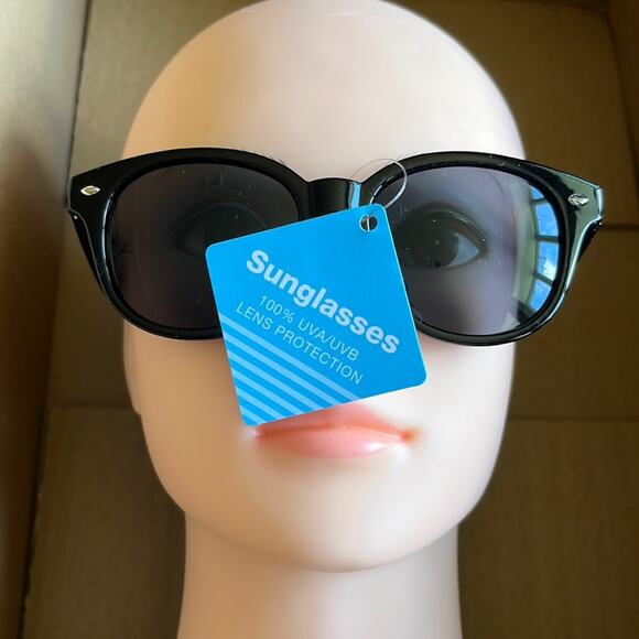 Round Club Sunglasses Black 100% UVA UVB Protection - Picture 1 of 11